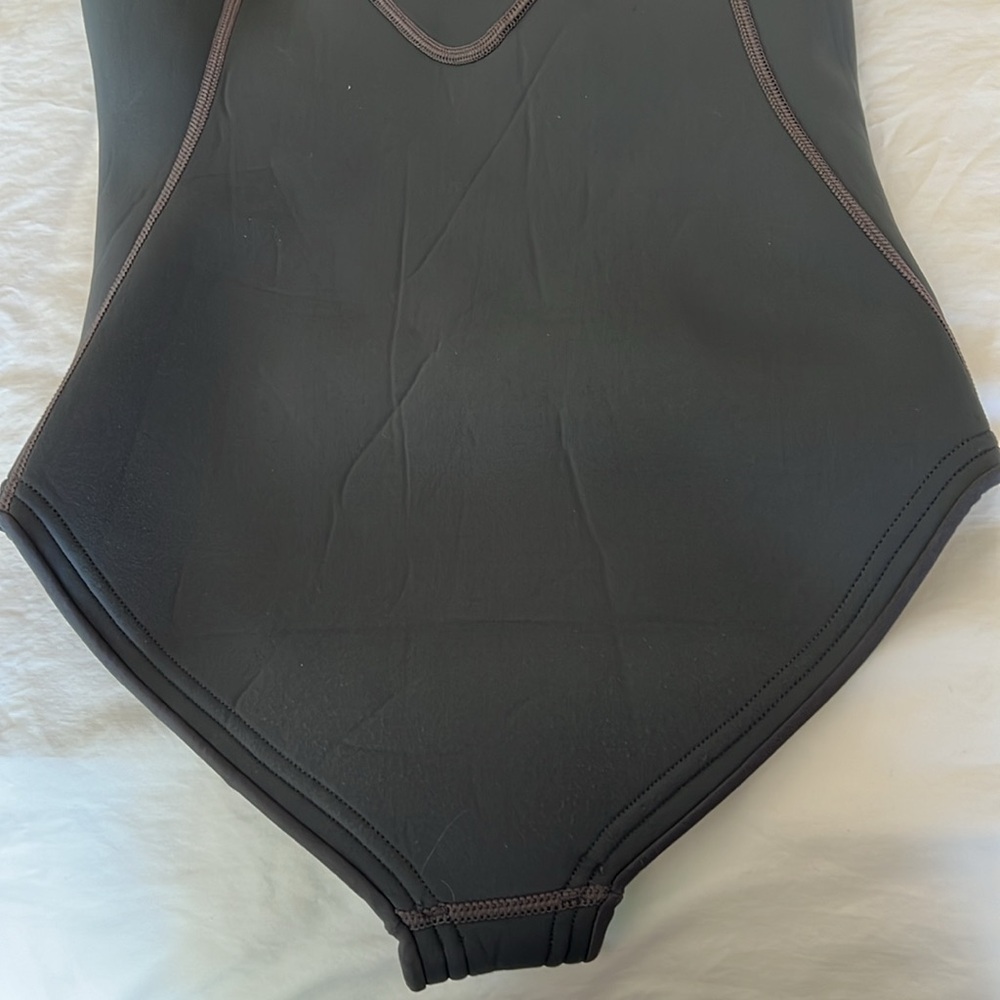 Body Glove Charcoal One Piece Swimsuit - Picture 10 of 11